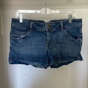 Denim low rise shorties